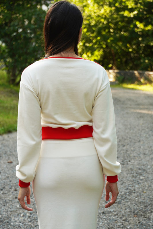 Sada střih - střih na pohodlný dámský kostýmek - tričko+ sukně