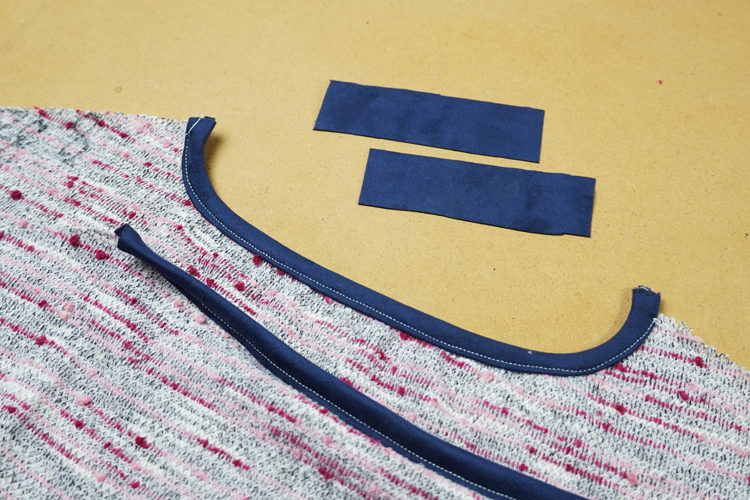 Střih na dámskou tričko - mikinu + detailní foto návod jak ušít mikinu zdarma