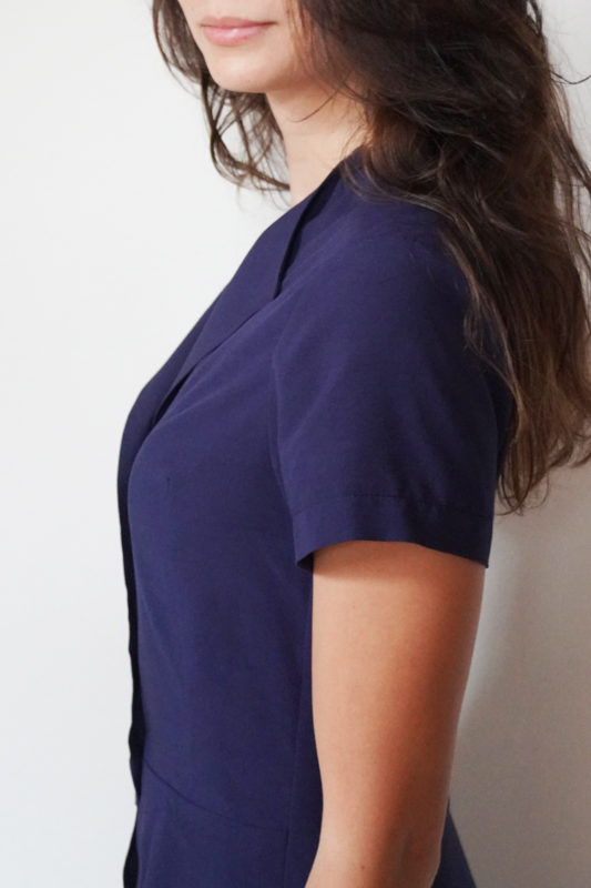 Střih na jednoduché dámské retro "košilové" šaty + návod na šití zdarma