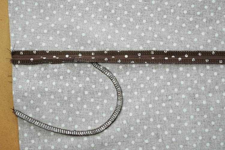 Návod jak ušít jednoduché dětské kalhoty (+ střih)