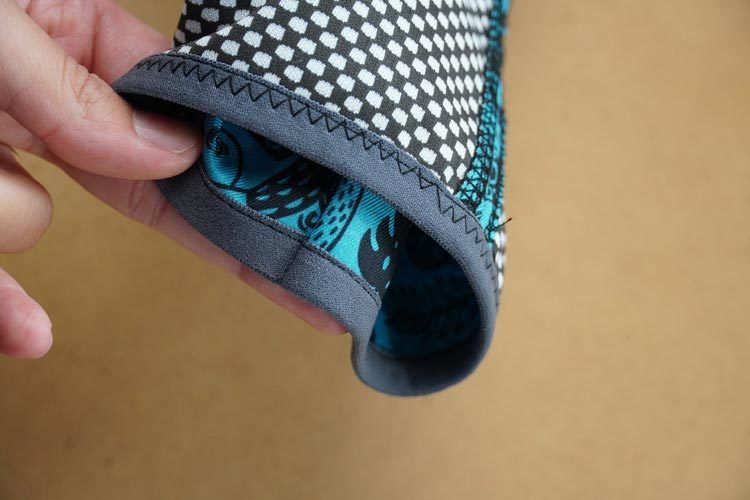 Jak ušít jednoduché dětské kalhoty do nápletu