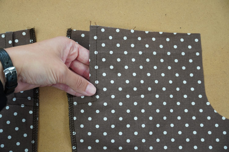 Návod jak ušít jednoduché dětské kalhoty (+ střih)