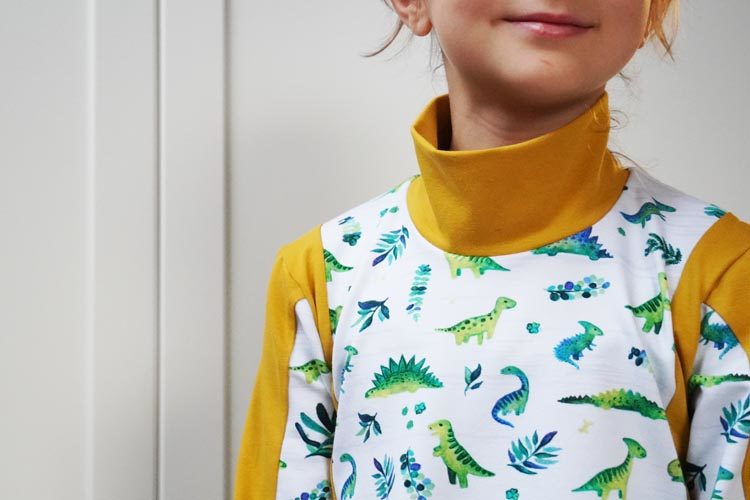 Střih - jednoduché dětské mikino šaty