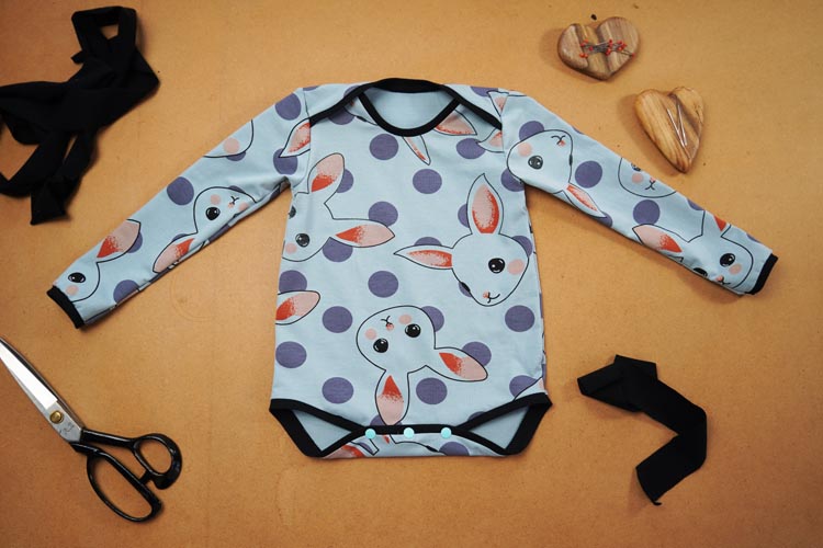 Střih - dětské body pro látkové plenky