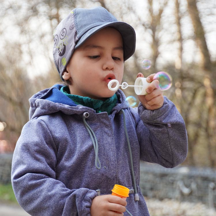 Střih a návod na dětskou bundu