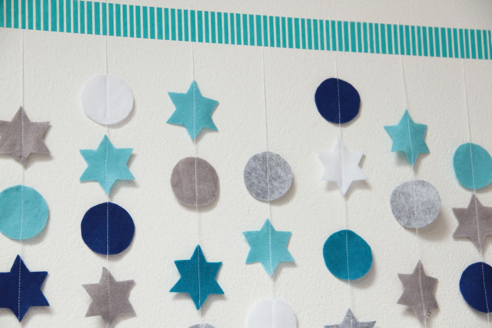 Návod na jednoduchou zimní dekoraci z plsti